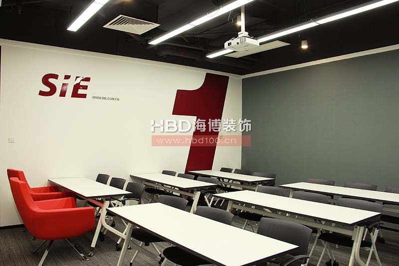 辦公室裝修實景照,培訓(xùn)室裝修設(shè)計.jpg 辦公室裝修實景照,培訓(xùn)室裝修設(shè)計.jpg