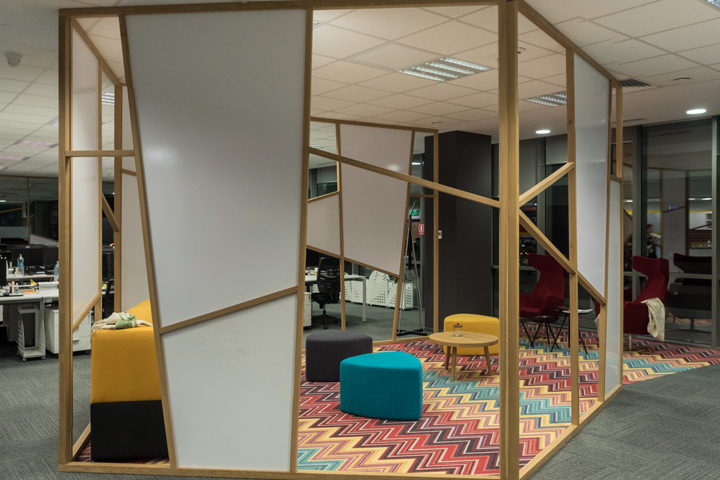 創意辦公室裝修,廣州裝修設計公司,海博裝飾.jpg 創意辦公室裝修,廣州裝修設計公司,海博裝飾.jpg