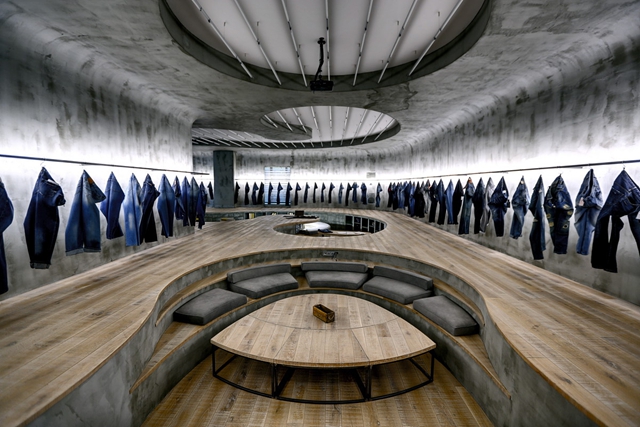 服裝公司辦公室,工業(yè)風(fēng)辦公室裝修,廣州裝修設(shè)計(jì)公司,辦公室設(shè)計(jì).jpg 服裝公司辦公室,工業(yè)風(fēng)辦公室裝修,廣州裝修設(shè)計(jì)公司,辦公室設(shè)計(jì).jpg