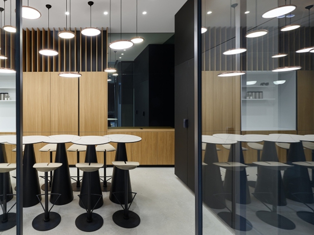 簡(jiǎn)約風(fēng)辦公室裝修設(shè)計(jì),辦公室設(shè)計(jì),廣州裝飾公司,海博裝飾.jpg 簡(jiǎn)約風(fēng)辦公室裝修設(shè)計(jì),辦公室設(shè)計(jì),廣州裝飾公司,海博裝飾.jpg