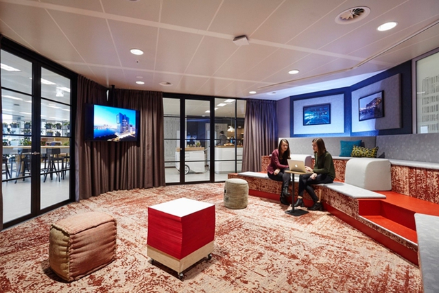 辦公室裝修設(shè)計(jì),廣州裝飾公司,辦公室搭配技巧,海博裝飾.jpg 辦公室裝修設(shè)計(jì),廣州裝飾公司,辦公室搭配技巧,海博裝飾.jpg