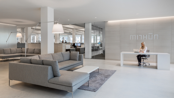 簡約辦公室設計,美妝行業(yè)辦公設計,廣州裝飾公司,海博裝飾.jpg 簡約辦公室設計,美妝行業(yè)辦公設計,廣州裝飾公司,海博裝飾.jpg