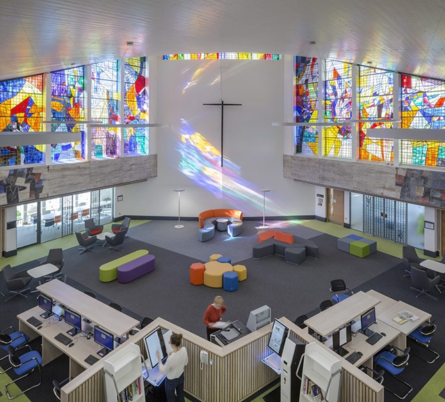 創(chuàng)意圖書館裝修設(shè)計(jì).jpg 創(chuàng)意圖書館裝修設(shè)計(jì).jpg