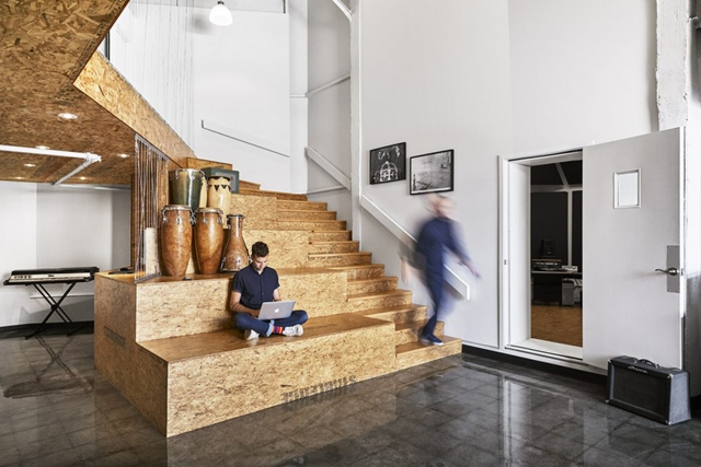 創(chuàng)意型辦公室裝修設計.jpg 創(chuàng)意型辦公室裝修設計.jpg