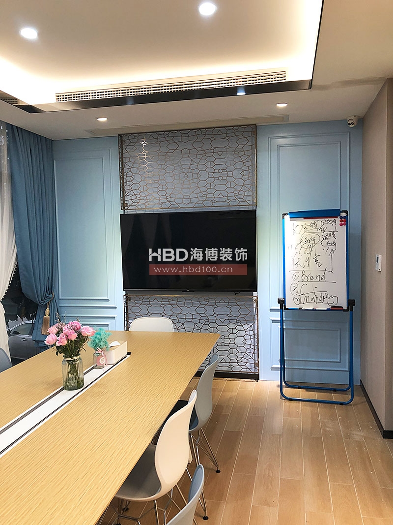 科技公司辦公室裝修設計.jpg 科技公司辦公室裝修設計.jpg