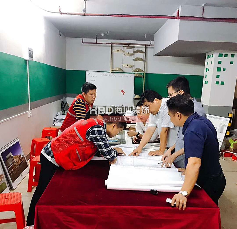 海博裝飾施工現(xiàn)場.jpg 海博裝飾施工現(xiàn)場.jpg